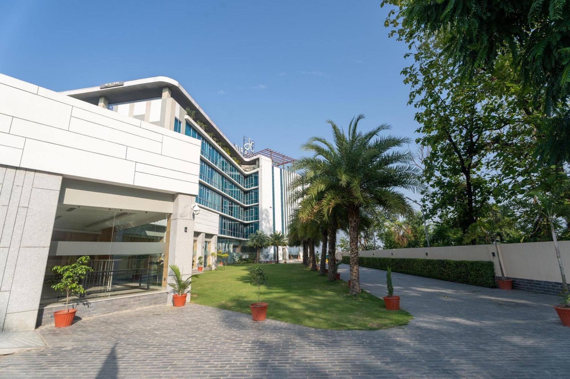 Hotel Siraichuli Chitwan Dış mekan fotoğraf