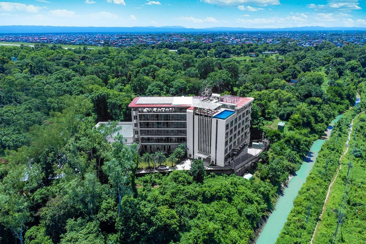 Hotel Siraichuli Chitwan Dış mekan fotoğraf